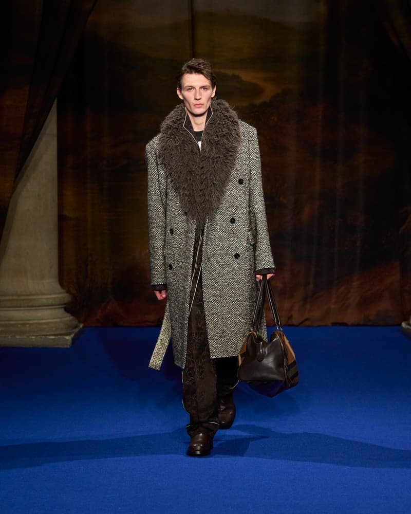 Burberry 2025 fall winter nyfw new york show runway online