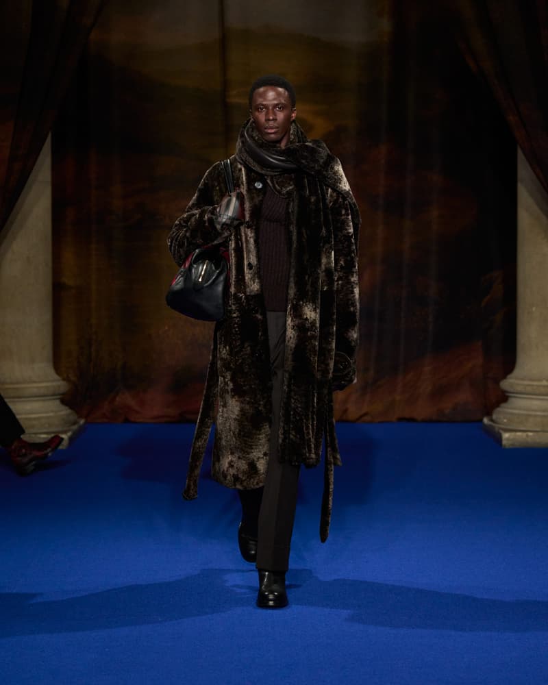 Burberry 2025 fall winter nyfw new york show runway online