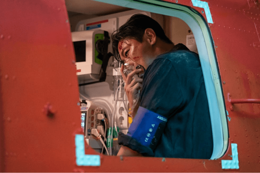Netflix《外傷重症中心》劇情解析:朱智勛飾演的「瘋狗醫生」真有其人!第二季消息指日可待?