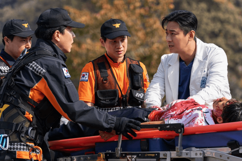 Netflix《外傷重症中心》劇情解析:朱智勛飾演的「瘋狗醫生」真有其人!第二季消息指日可待?