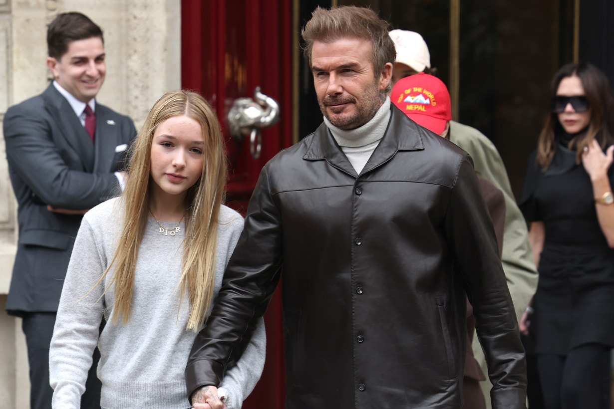 Harper Beckham 私下也是「珠寶迷」：收藏多條 Van Cleef ＆ Arpels 作品，打造清新優雅造型