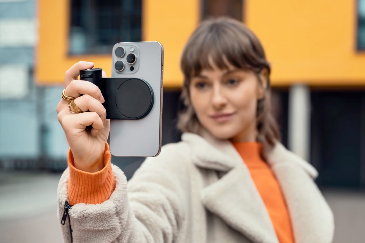 leica lux grip iphone camera handle