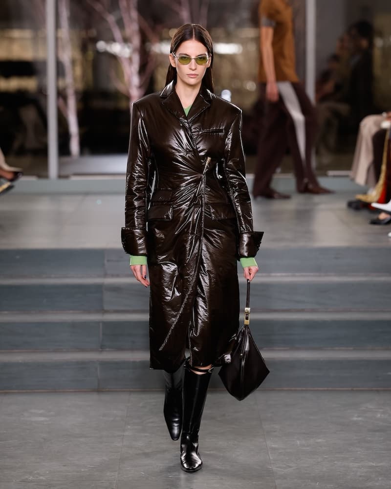 tory burch 2025 fall winter nyfw new york show runway online