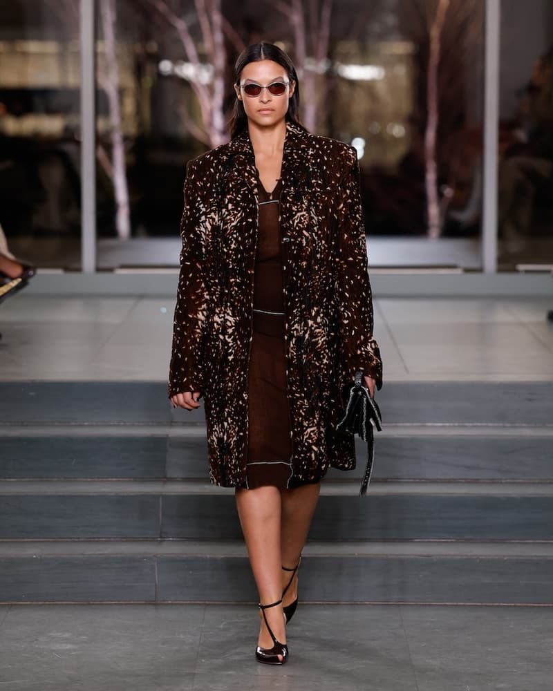 tory burch 2025 fall winter nyfw new york show runway online