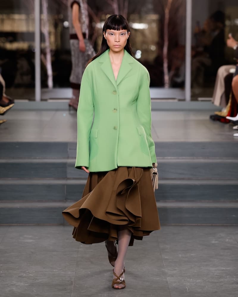 tory burch 2025 fall winter nyfw new york show runway online