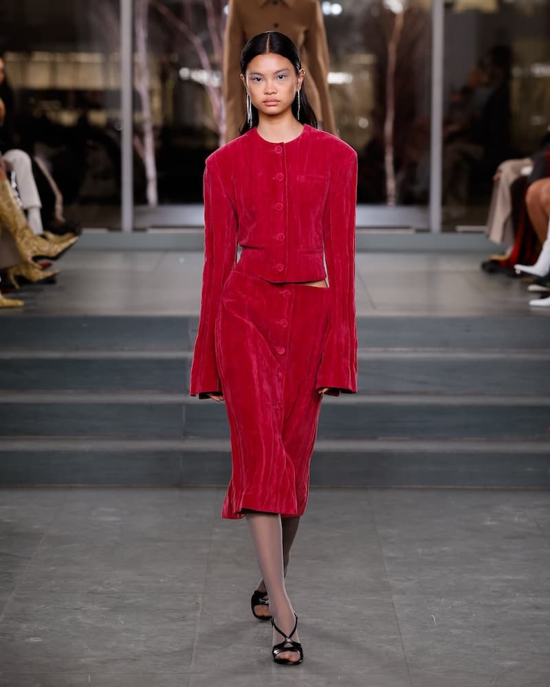 tory burch 2025 fall winter nyfw new york show runway online