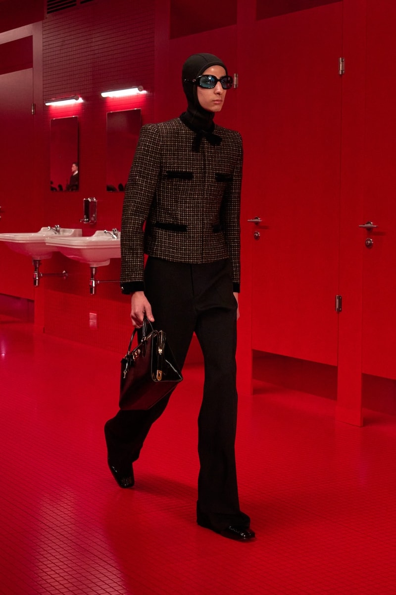 valentino vans paris 2025 fall winter runway toilet highlight