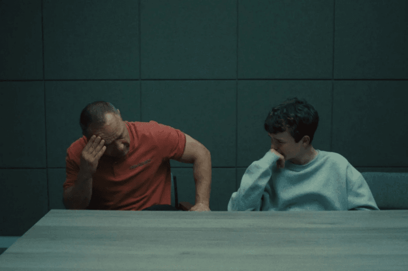 《混沌少年時》解密青少年暗語文化：紅藥丸、彩色愛心...你真的懂這些 emoji 背後的真正意義嗎？