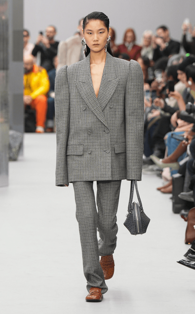Acne Studios 2025 fall winter PFW paris fashion week runway
