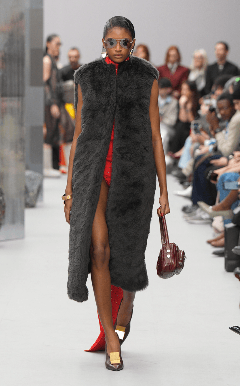 Acne Studios 2025 fall winter PFW paris fashion week runway