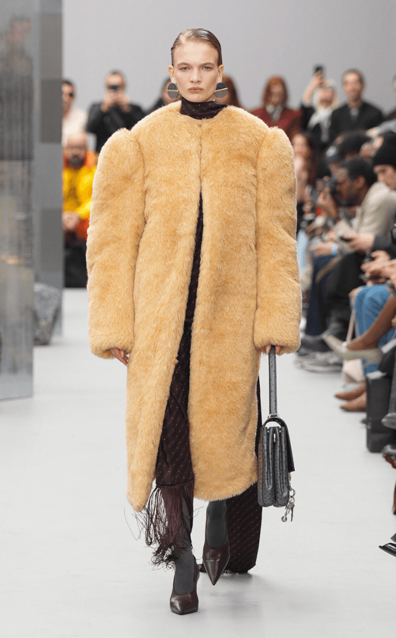 Acne Studios 2025 fall winter PFW paris fashion week runway