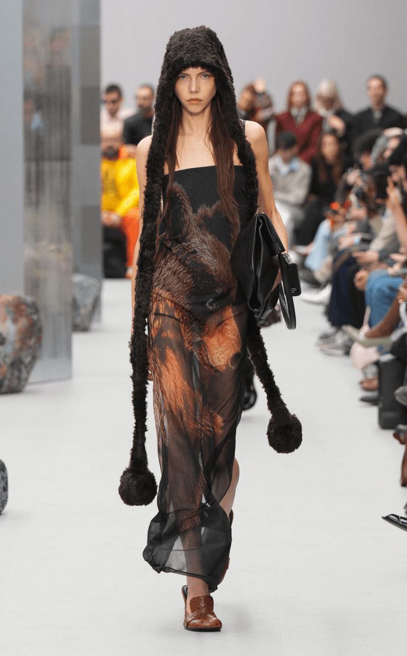 Acne Studios 2025 fall winter PFW paris fashion week runway