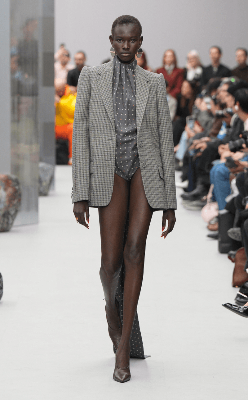 Acne Studios 2025 fall winter PFW paris fashion week runway