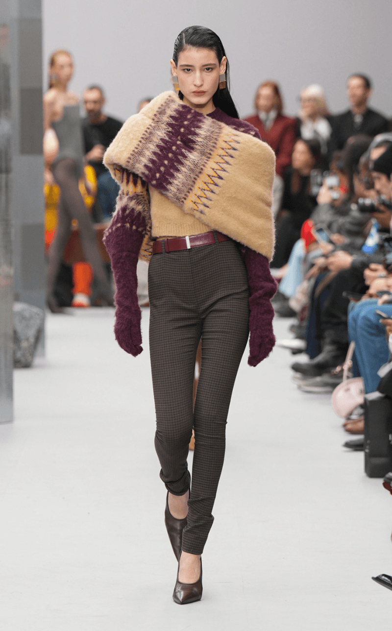 Acne Studios 2025 fall winter PFW paris fashion week runway