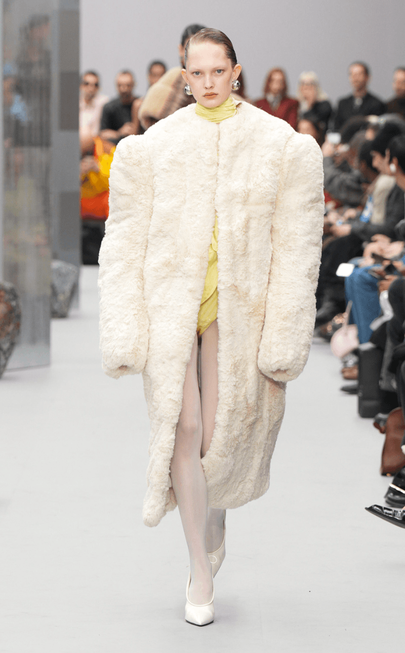 Acne Studios 2025 fall winter PFW paris fashion week runway