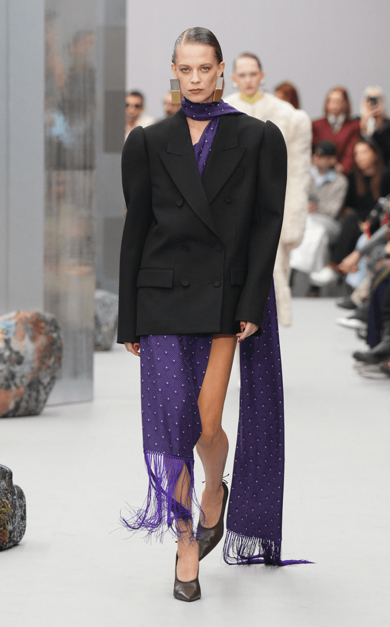 Acne Studios 2025 fall winter PFW paris fashion week runway