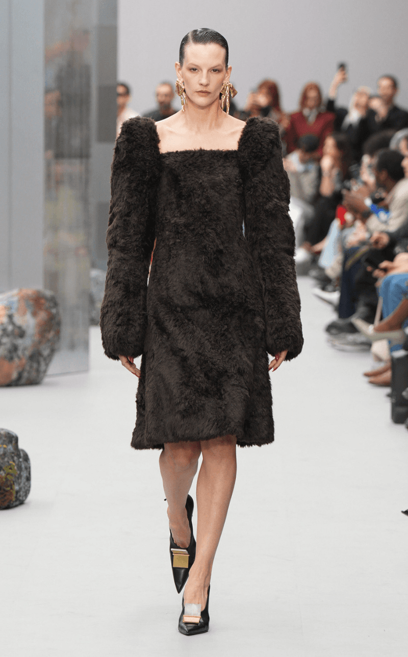 Acne Studios 2025 fall winter PFW paris fashion week runway