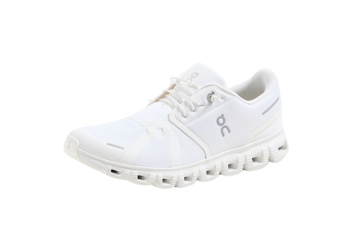 小白鞋推薦 2025:15+ 人氣款式,Miu Miu 到 New Balance 總有一款讓你心動!