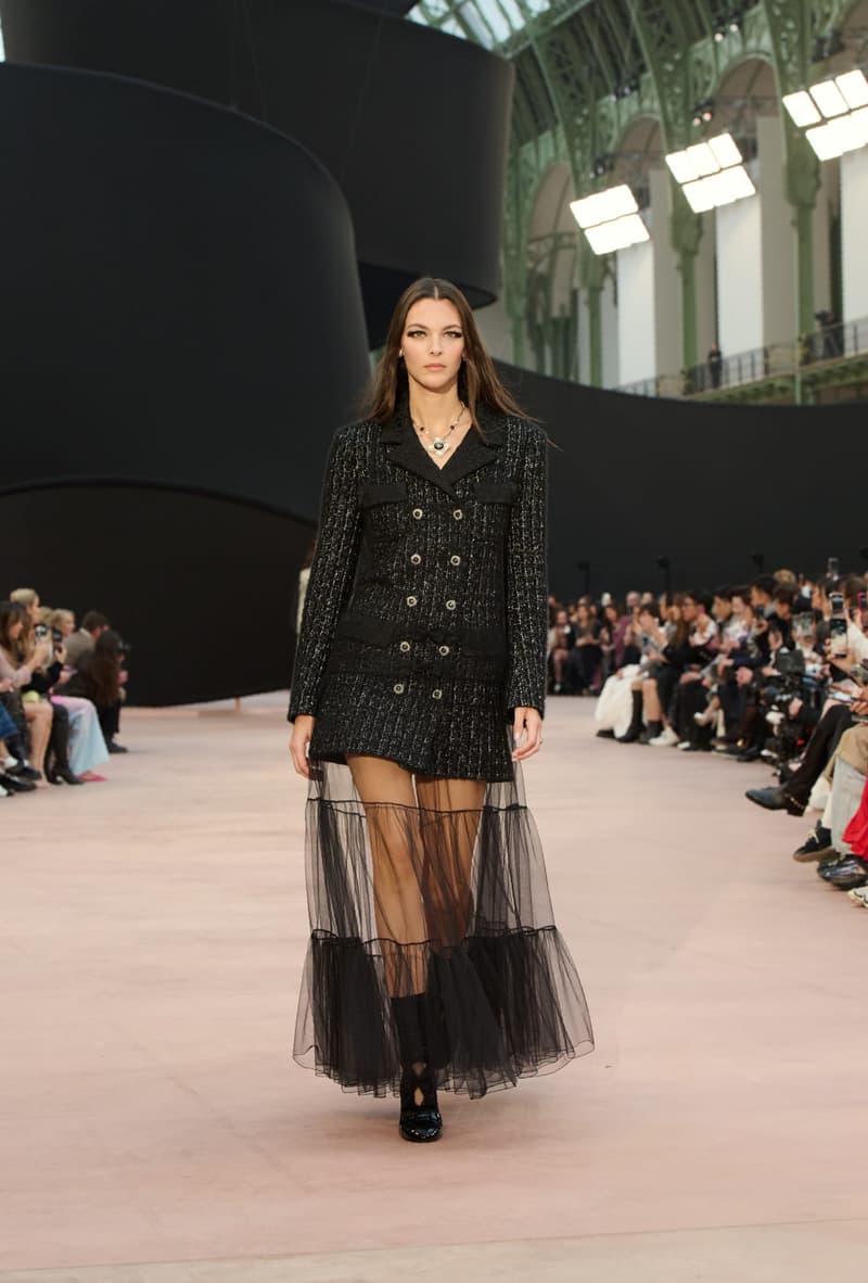 chanel 2024 fall winter paris fashion runway highlight online