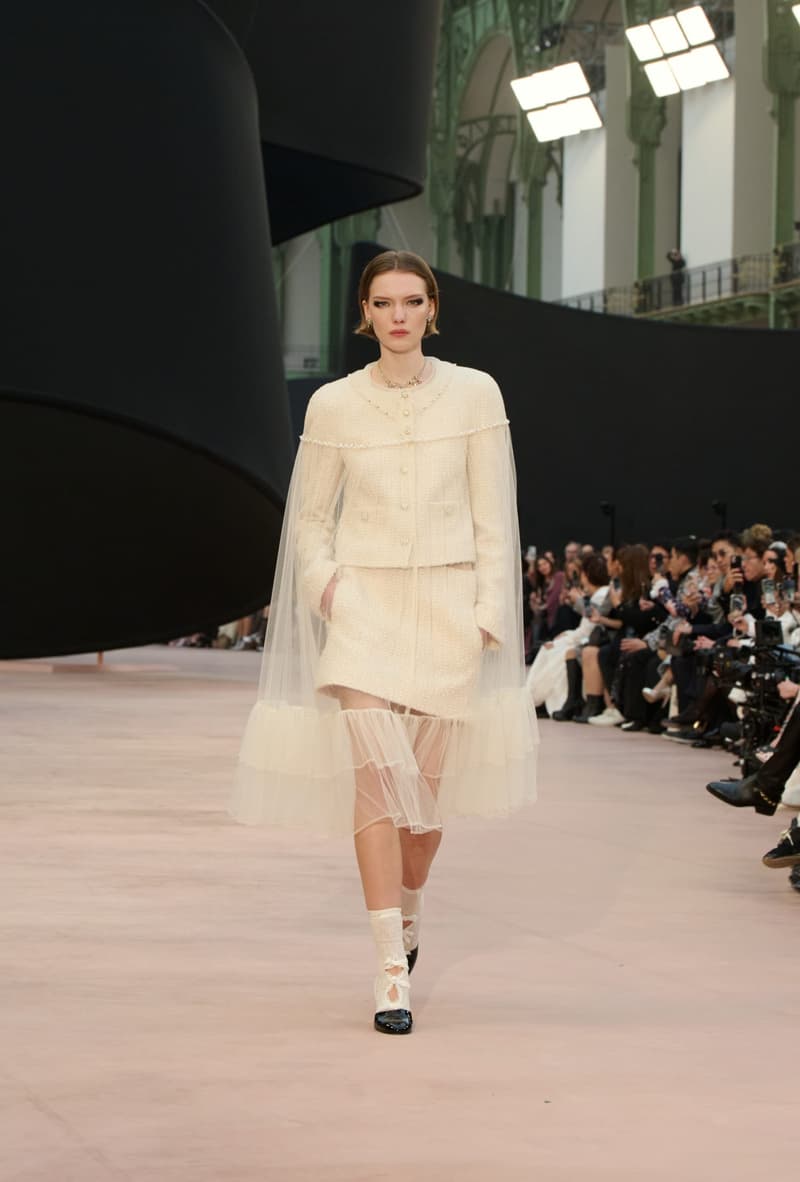 chanel 2024 fall winter paris fashion runway highlight online