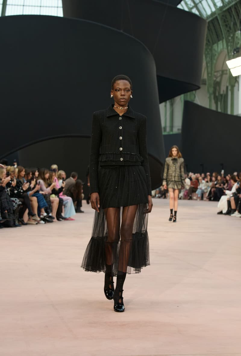 chanel 2024 fall winter paris fashion runway highlight online