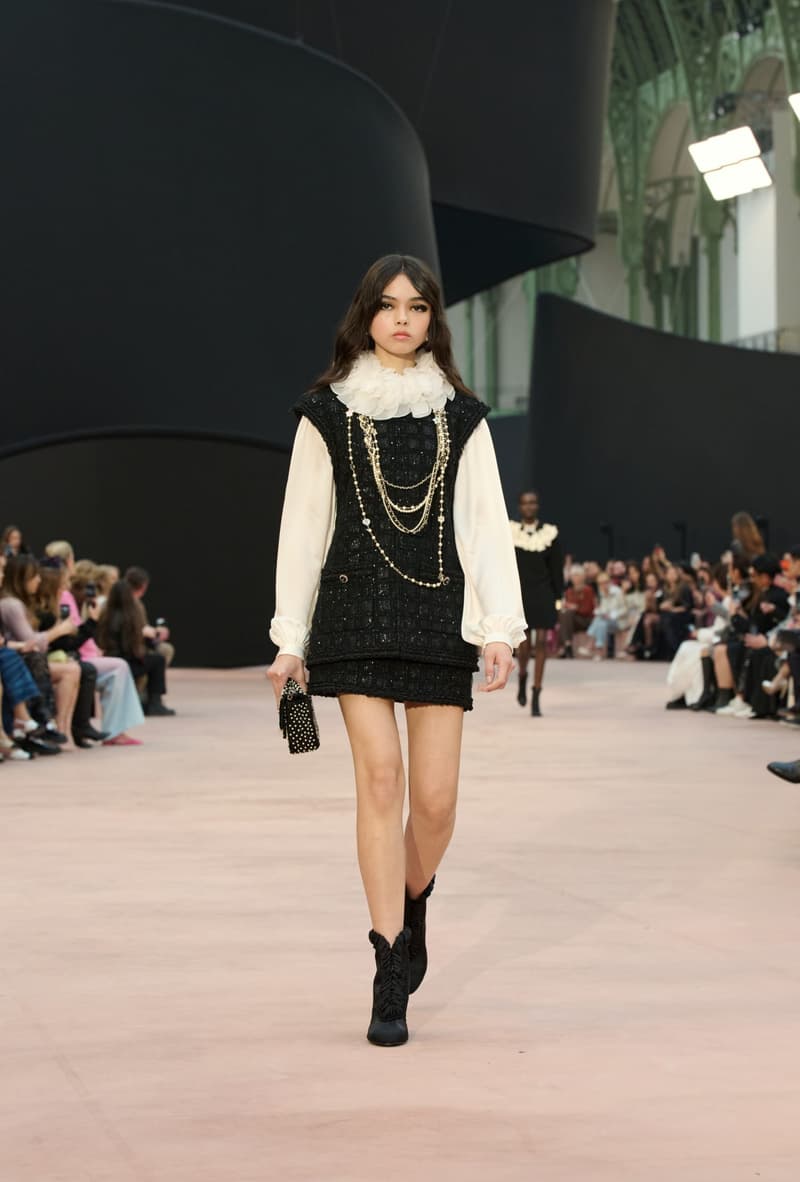 chanel 2024 fall winter paris fashion runway highlight online