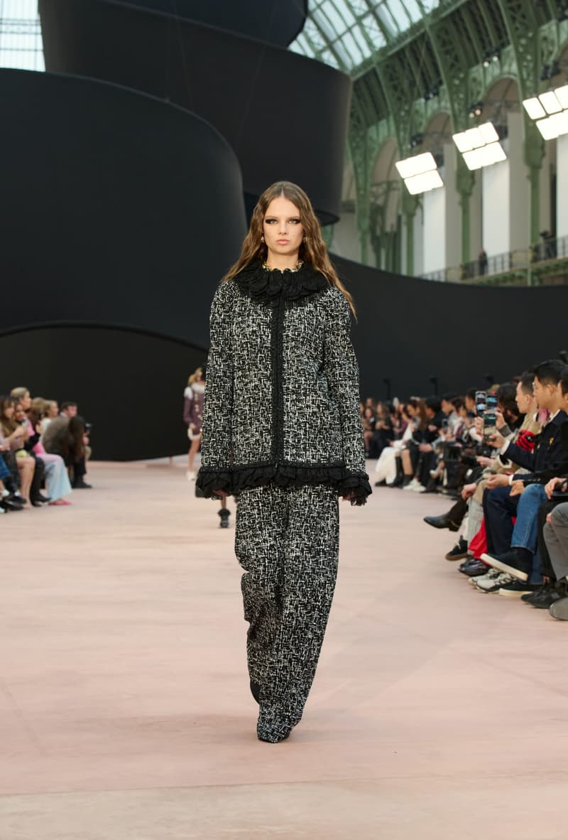 chanel 2024 fall winter paris fashion runway highlight online