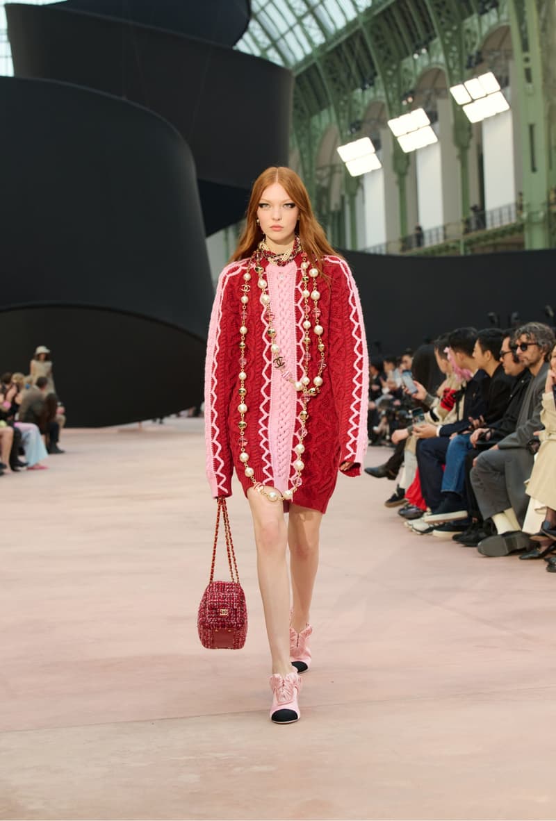 chanel 2024 fall winter paris fashion runway highlight online