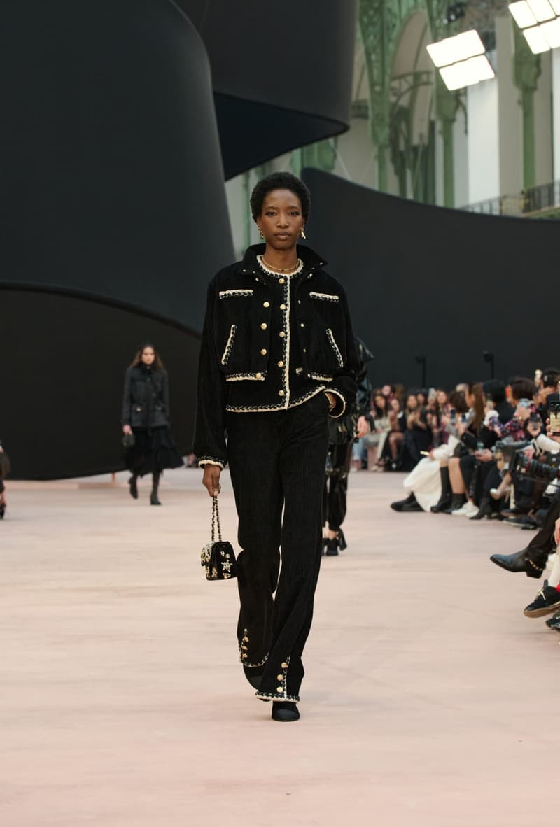 chanel 2024 fall winter paris fashion runway highlight online