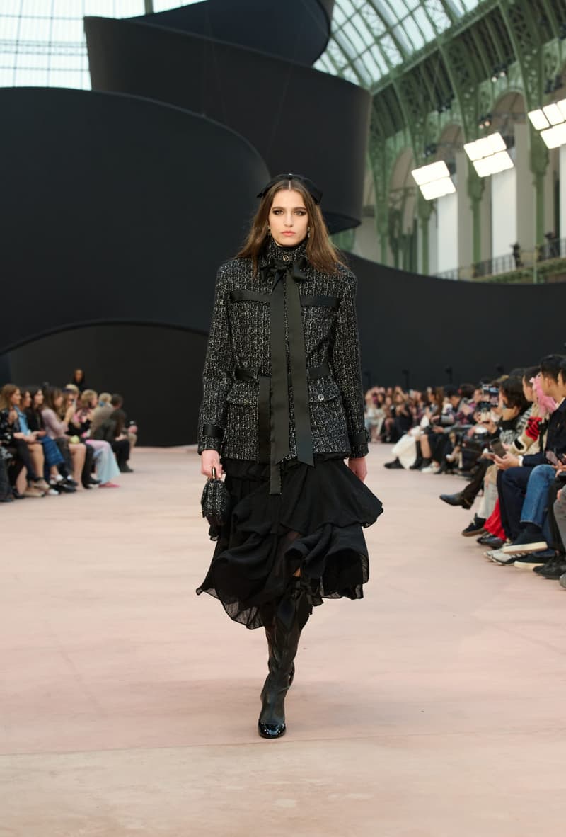 chanel 2024 fall winter paris fashion runway highlight online