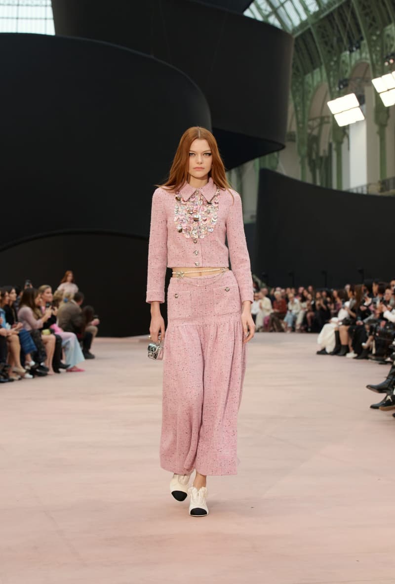 chanel 2024 fall winter paris fashion runway highlight online