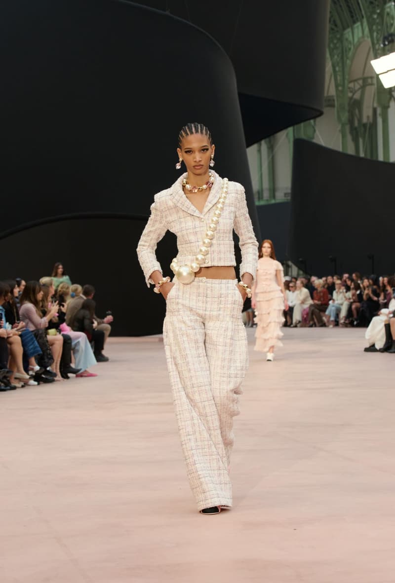 chanel 2024 fall winter paris fashion runway highlight online