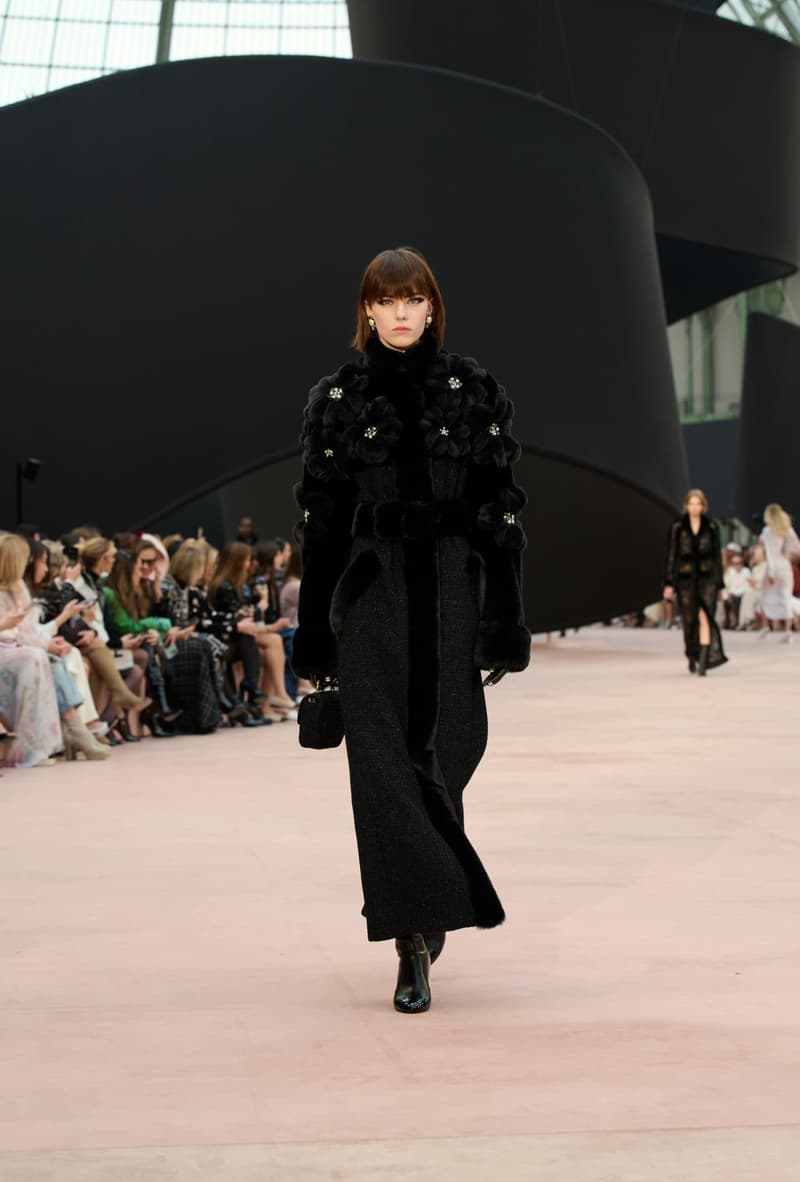 chanel 2024 fall winter paris fashion runway highlight online