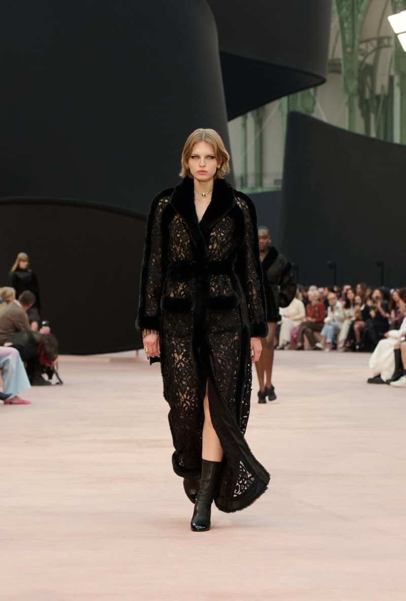 chanel 2024 fall winter paris fashion runway highlight online