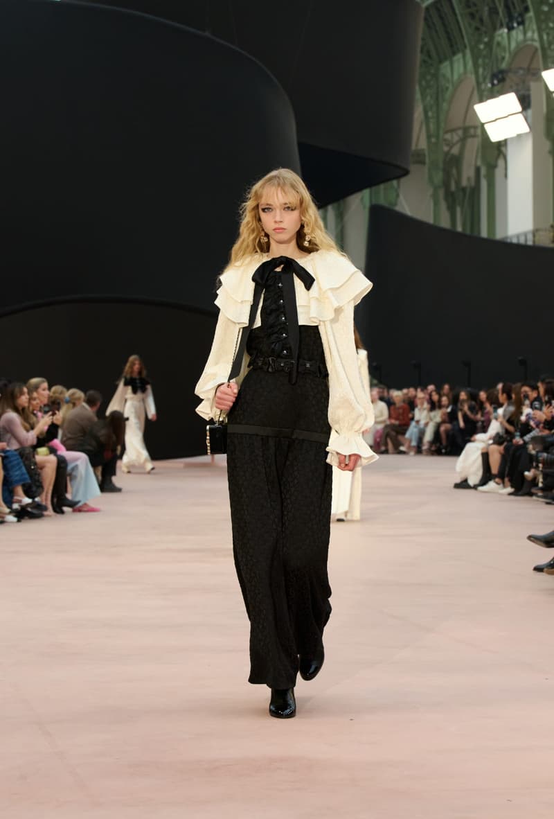 chanel 2024 fall winter paris fashion runway highlight online