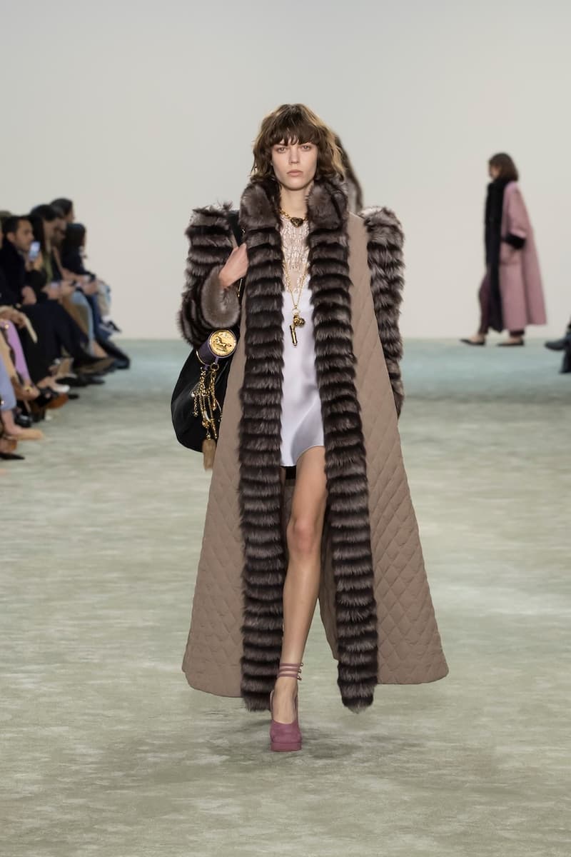 Chloé 2025 fall winter runway paris pfw Chemena Kamali detail