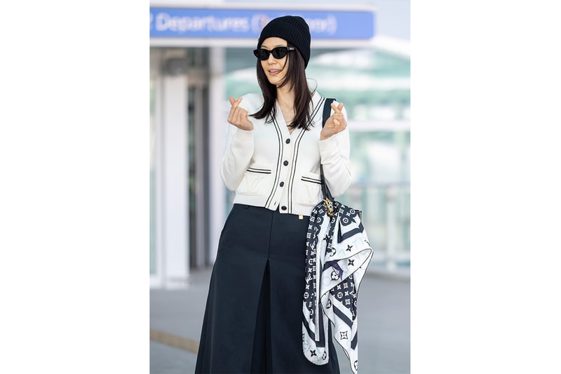 Jun Ji hyun louis vuitton airport fashion styling tips silk scarf square