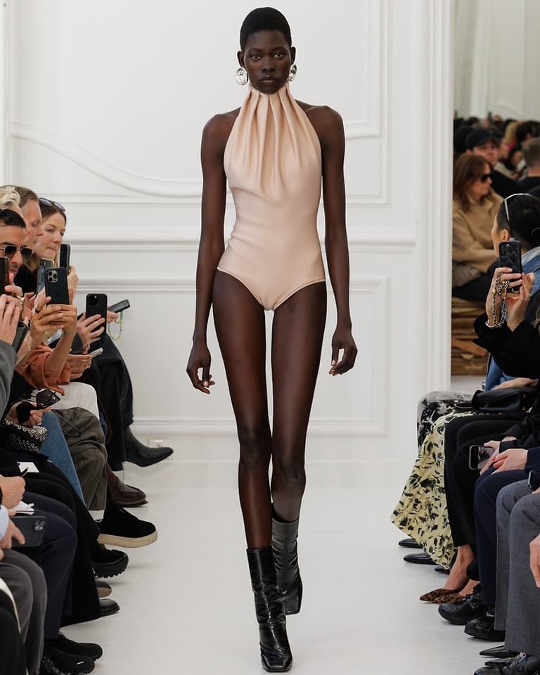 givenchy sarah burton 2025 fall winter paris runway looks