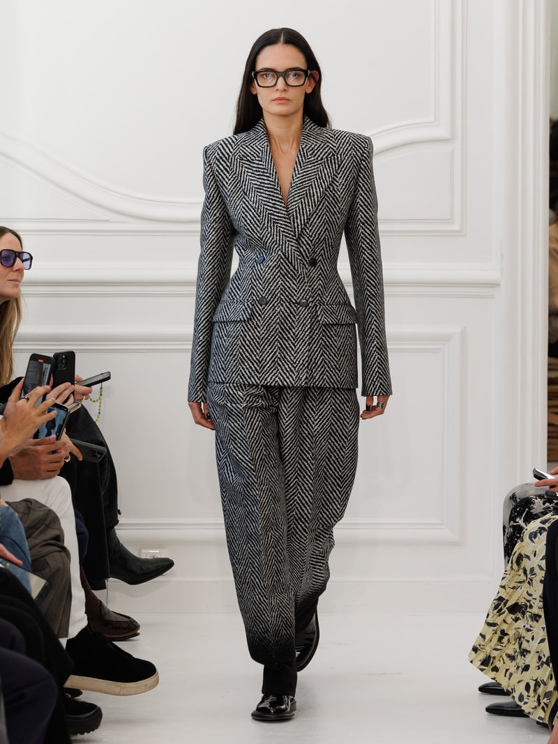givenchy sarah burton 2025 fall winter paris runway looks
