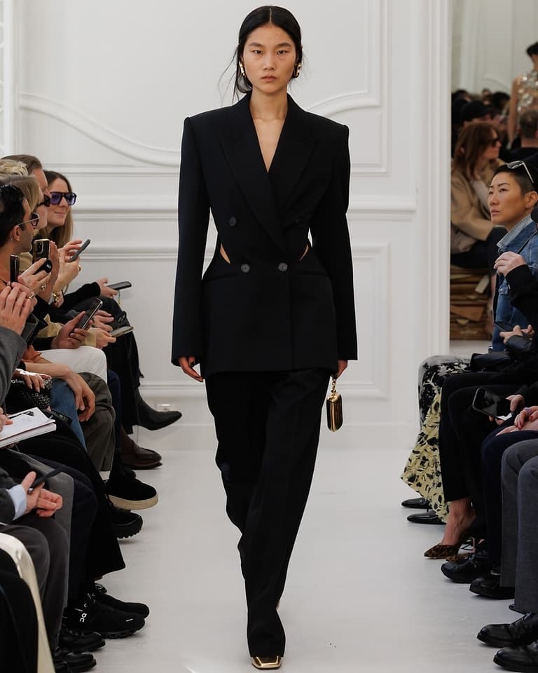 givenchy sarah burton 2025 fall winter paris runway looks