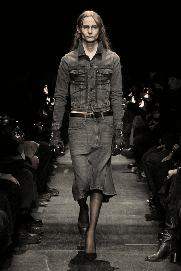 balenciaga FW25 runway-14