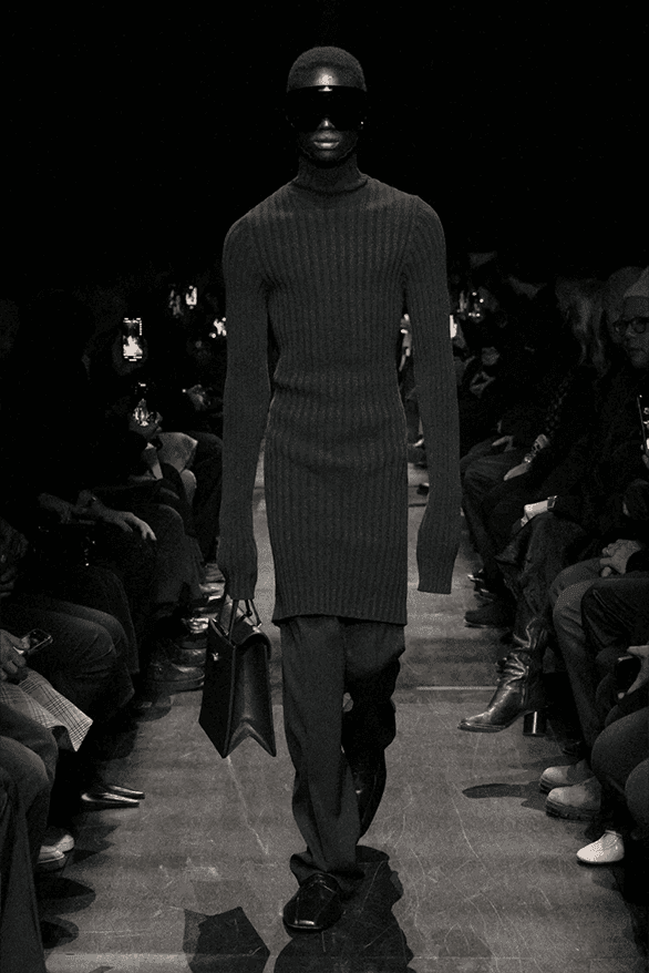 balenciaga FW25 runway-21