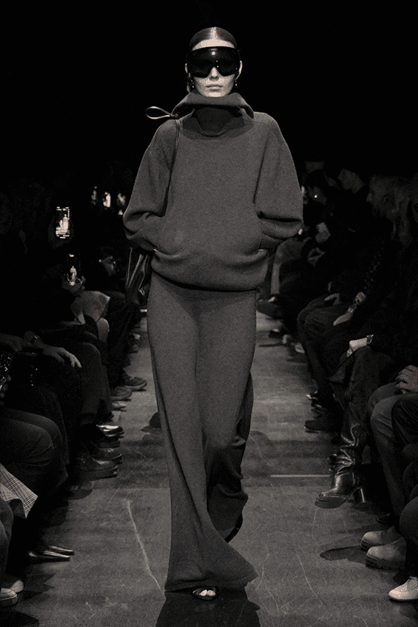 balenciaga FW25 runway-24