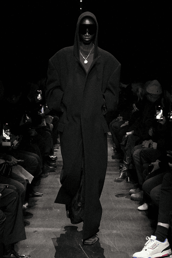 balenciaga FW25 runway-29