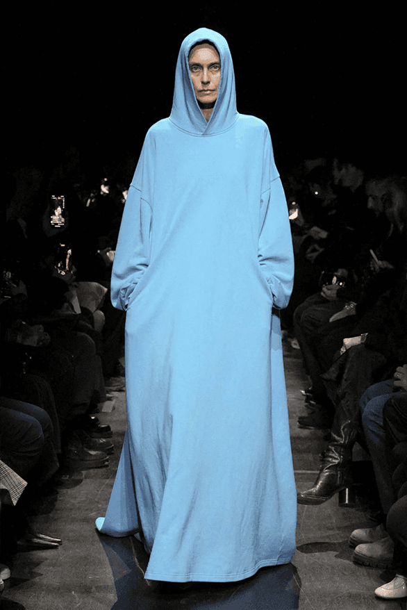 balenciaga FW25 runway-30