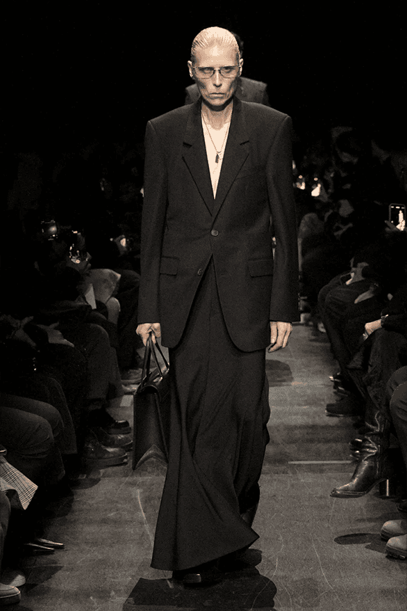 balenciaga FW25 runway-4