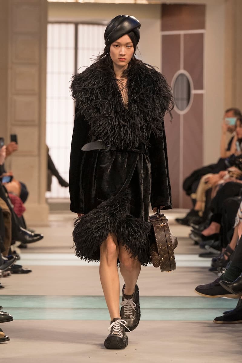 Louis vuitton 2025 fall winter handbags paris fashion runway highlight celeb