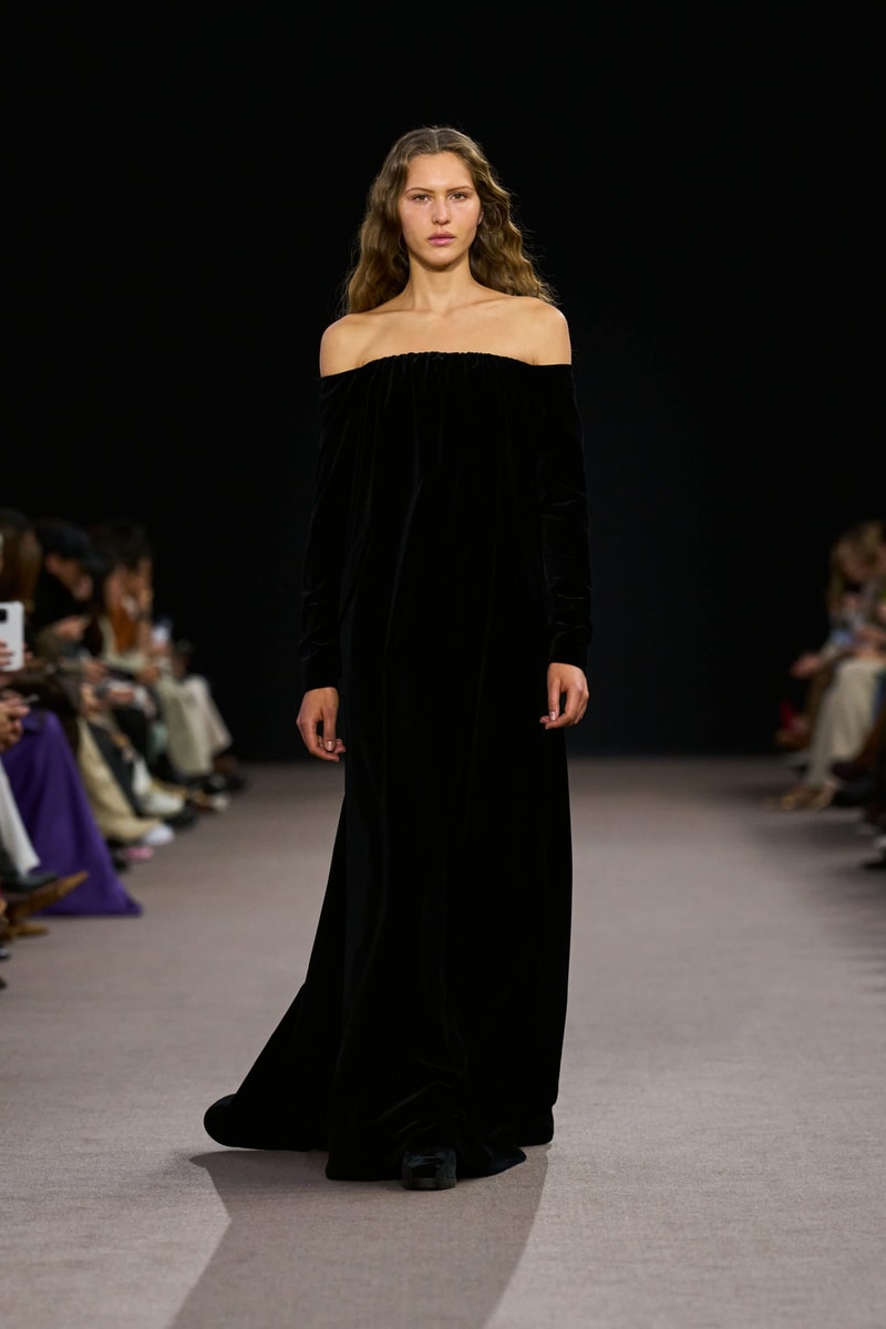 max mara 2025 fall winter milan fashion week runway details