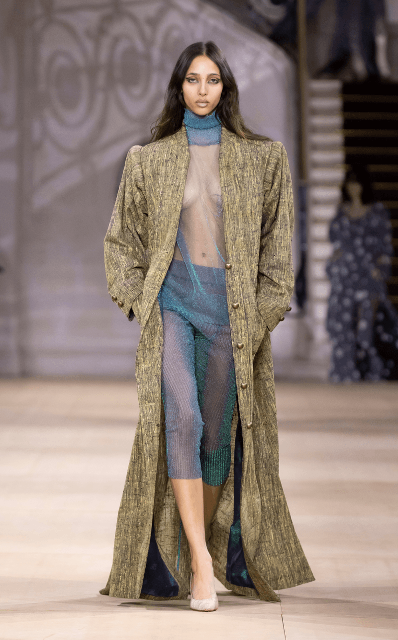 Vivienne Westwood 2025fw PFW Andreas Kronthaler