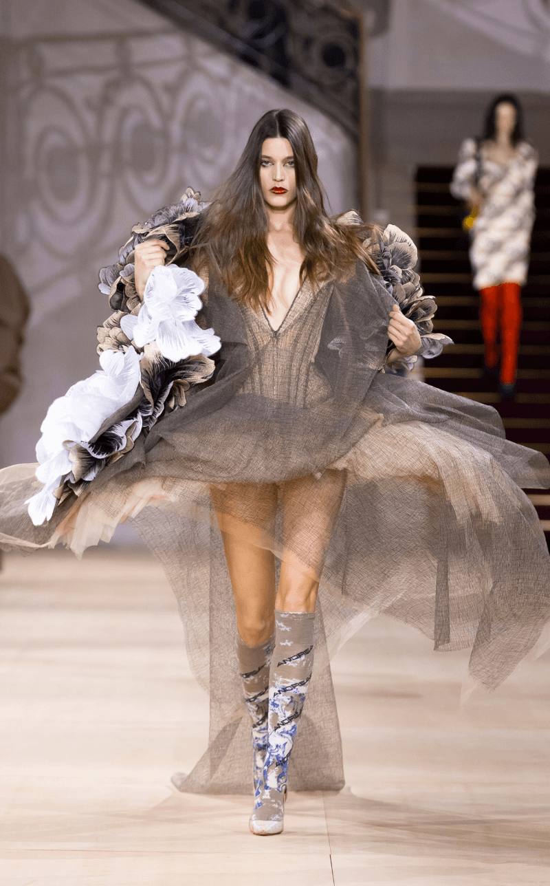 Vivienne Westwood 2025fw PFW Andreas Kronthaler